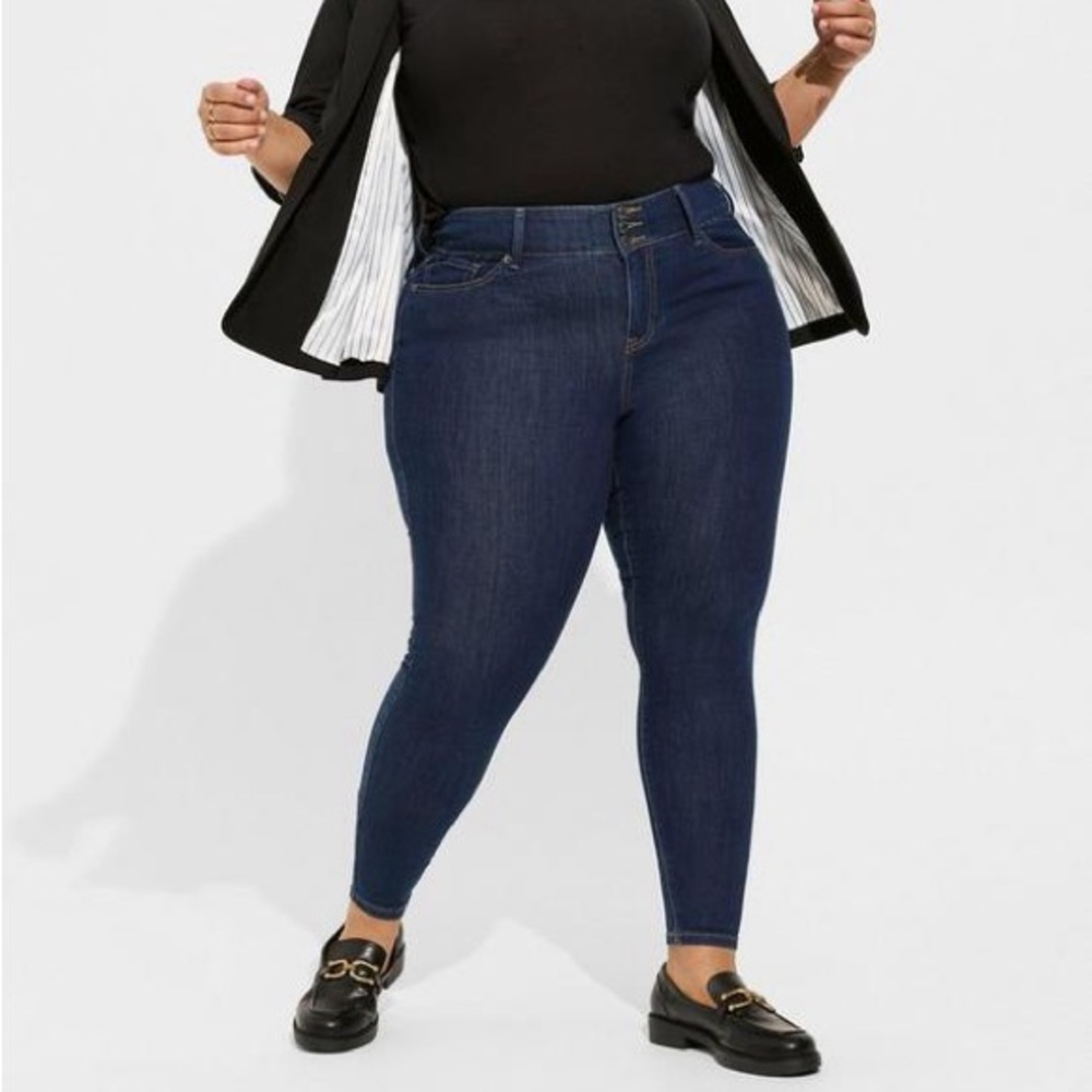 Torrid 16T Super Soft HR Skinny Jeggings